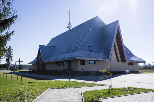 FAKRO équipe la 1ère église passive en Europe